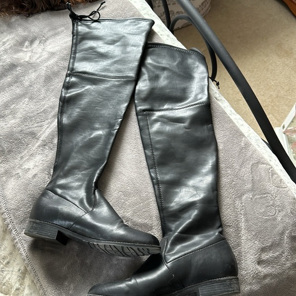 Over the knee boots - Picture 5 of 9